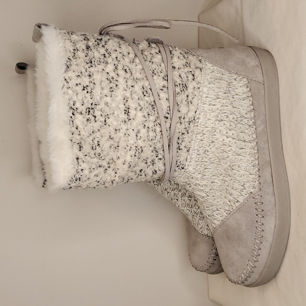 Toms Nepal Suede & Knit Moccasins